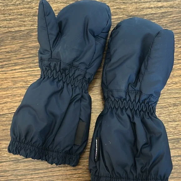 Patagonia Baby Puff Mittens- Navy- 12-24 months - Picture 2 of 4